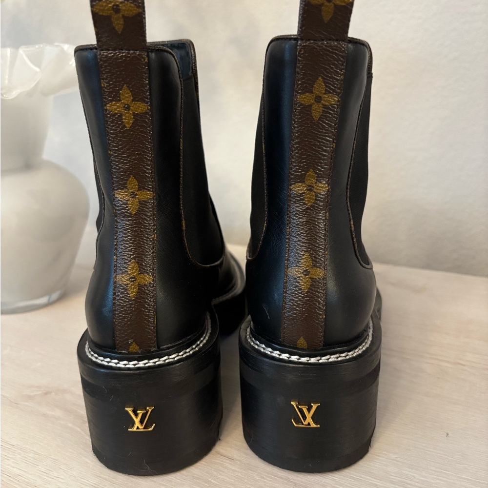 Louis Vuitton Black Leather Ankle Boots with Monogram Pull Tabs